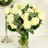 Vita rosor 15 - Buketter - Skicka blommor med blombud - Flowerhouse